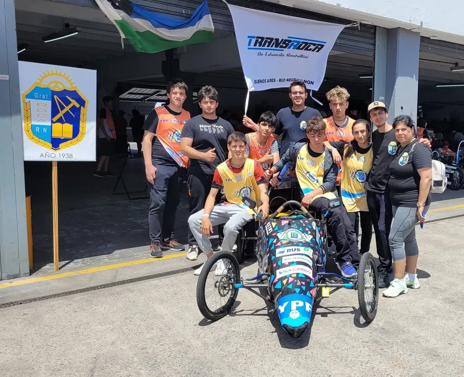 𝗘𝗹 𝗖𝗲𝗻𝘁𝗿𝗼 𝗱𝗲 𝗘𝗱𝘂𝗰𝗮𝗰𝗶𝗼́𝗻 𝗧𝗲́𝗰𝗻𝗶𝗰𝗮 𝗡°𝟭 𝗿𝗲𝗮𝗹𝗶𝘇𝗮 𝘀𝘂 𝗺𝘂𝗲𝘀𝘁𝗿𝗮 𝗮𝗻𝘂𝗮𝗹